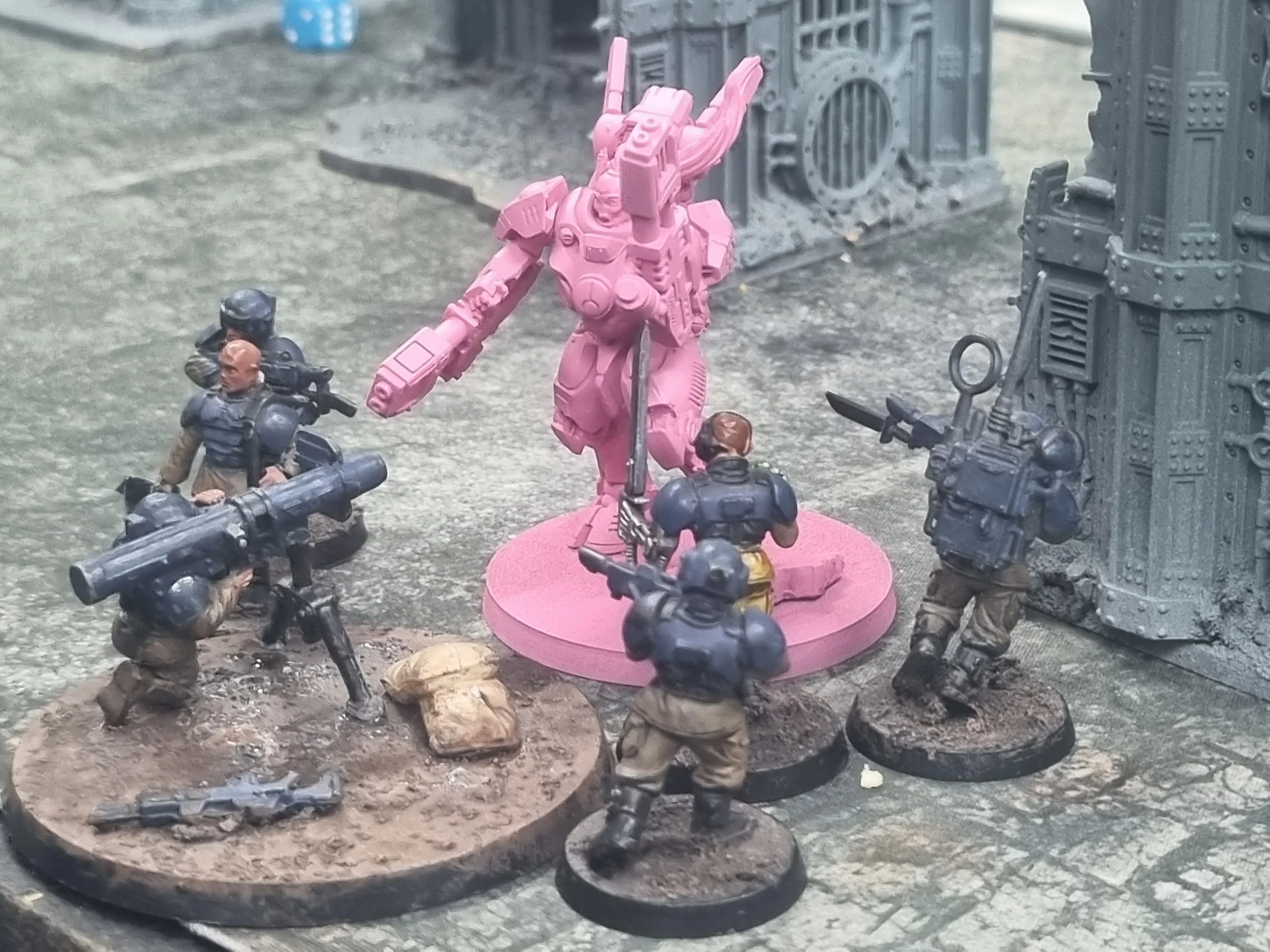Shas'El Ni'Vea in melee with guard infantry